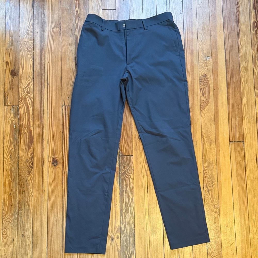 Banana Republic Navy Chinos - Athletic Tapered